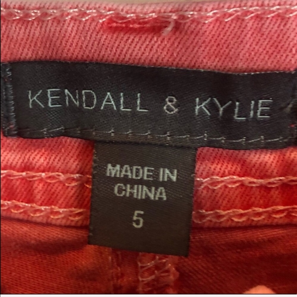 KENDELL & KYLIE / pink high rise spike shorts - Picture 7 of 8